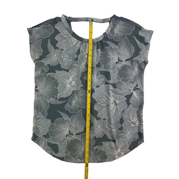 LOFT OUTLET Ann Taylor Top Women’s Floral Print Tunic Grey White Blouse Size XS - Picture 5 of 10